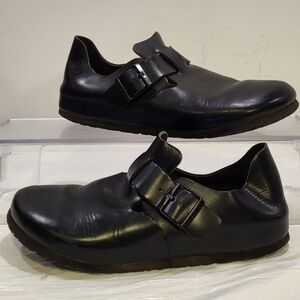 BIRKENSTOCK London men's black leather close toe loafers